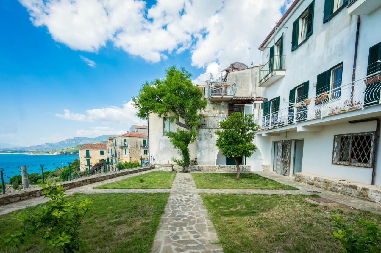 Borgo Dei Saraceni - Domus Indomita Bed and Breakfast Agropoli Buitenkant foto